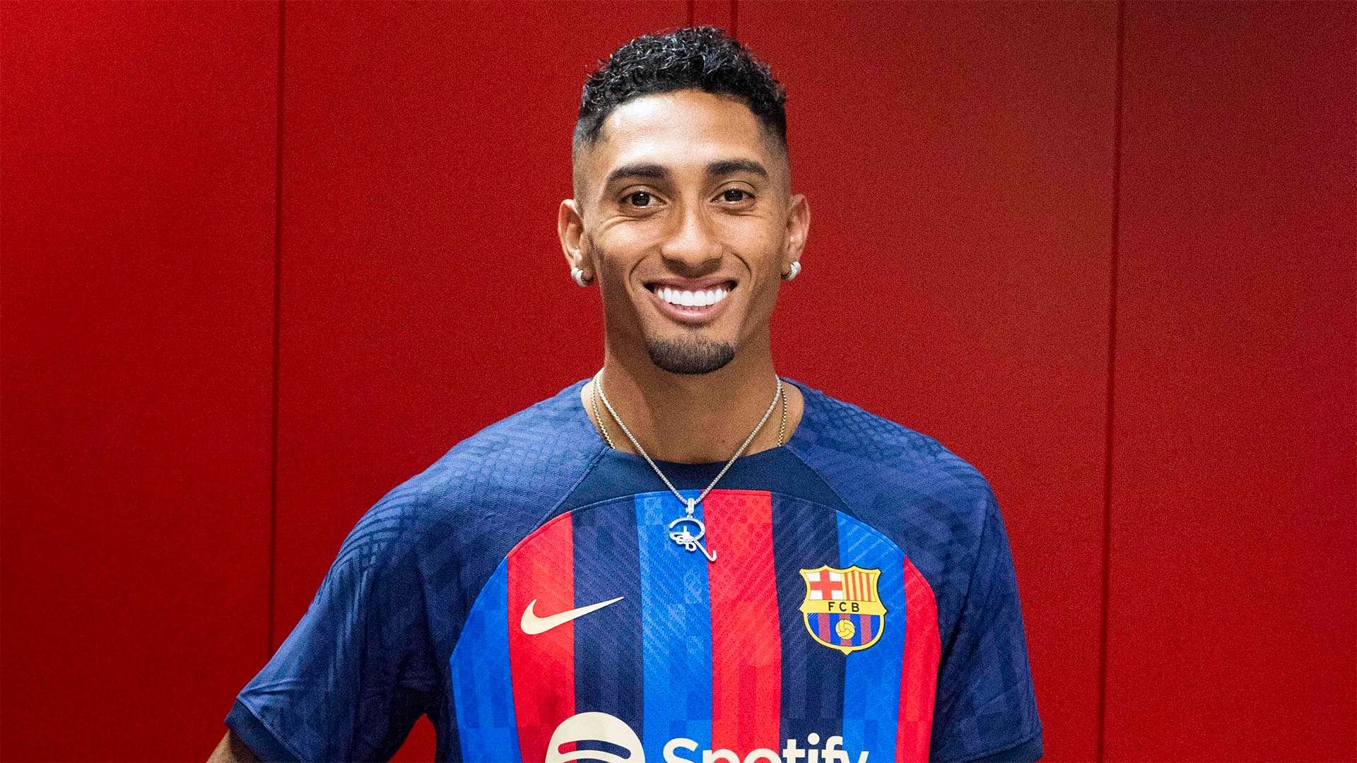 球队正在执 球队正在执